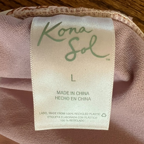 Retro Floral One Piece Swimsuit - Picture 3 of 4